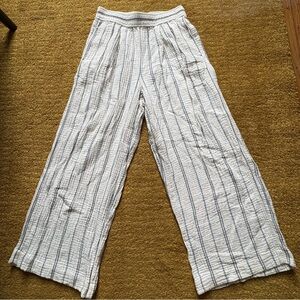 Madewell "The Untailored Wide-Leg Crop Pant in Striped Lightspun" - XS